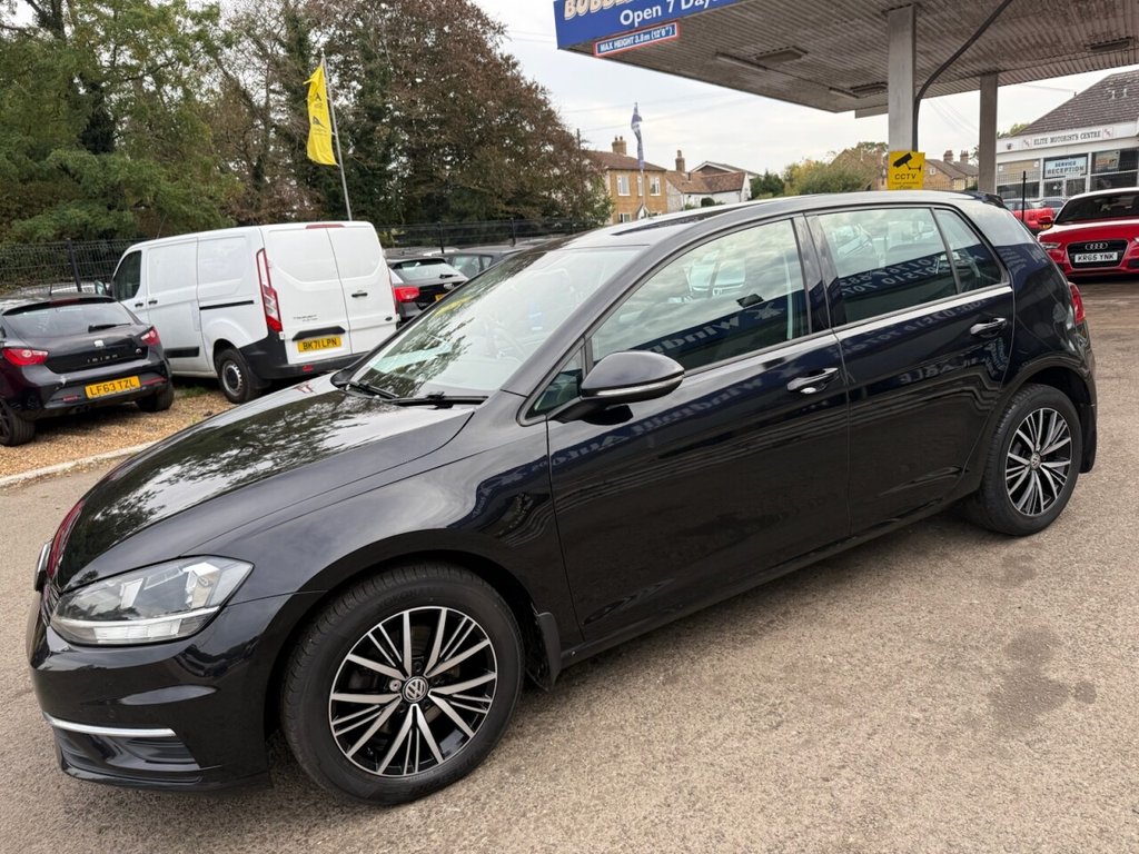 Used Volkswagen Golf 2018 for sale - 76039811: Photo 3