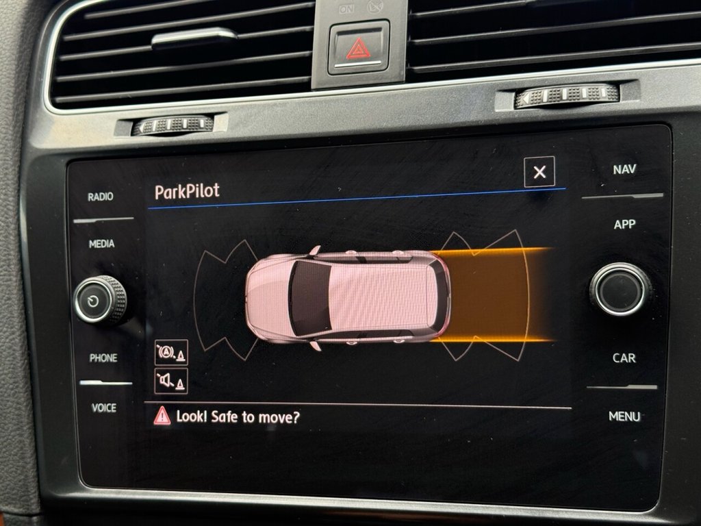 Used Volkswagen Golf 2018 for sale - 76039811: Photo 39