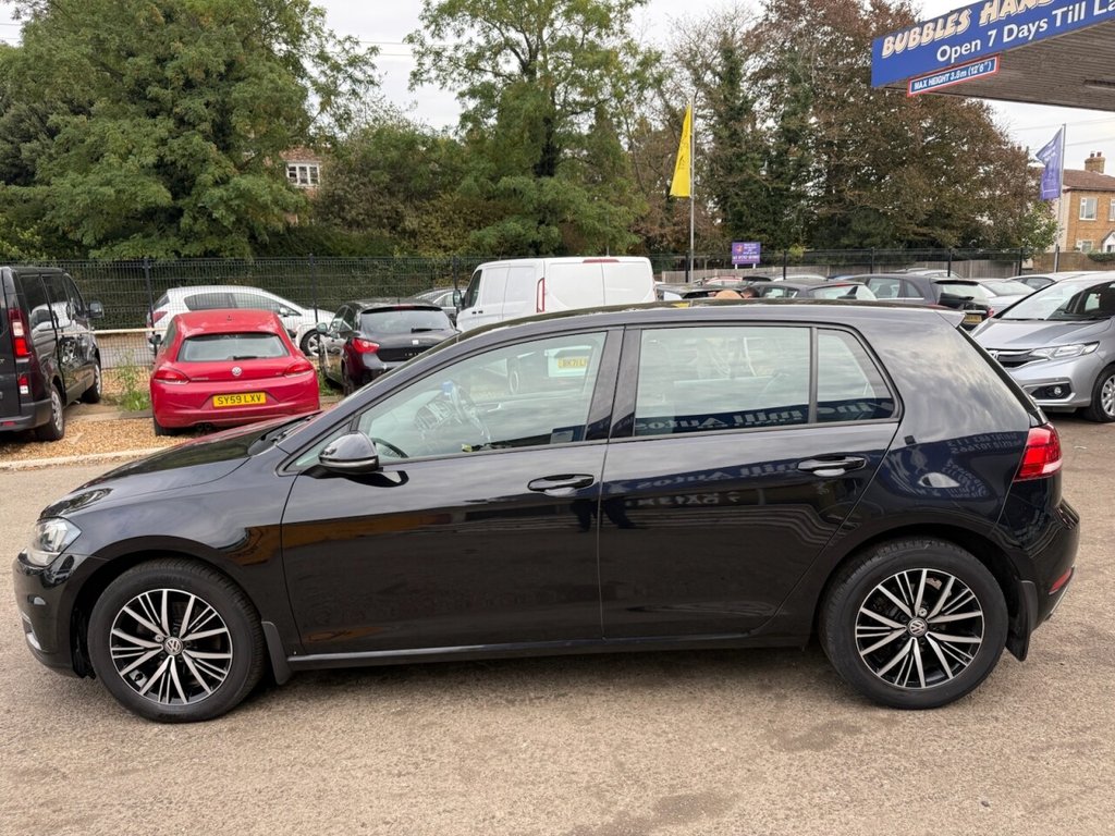 Used Volkswagen Golf 2018 for sale - 76039811: Photo 8