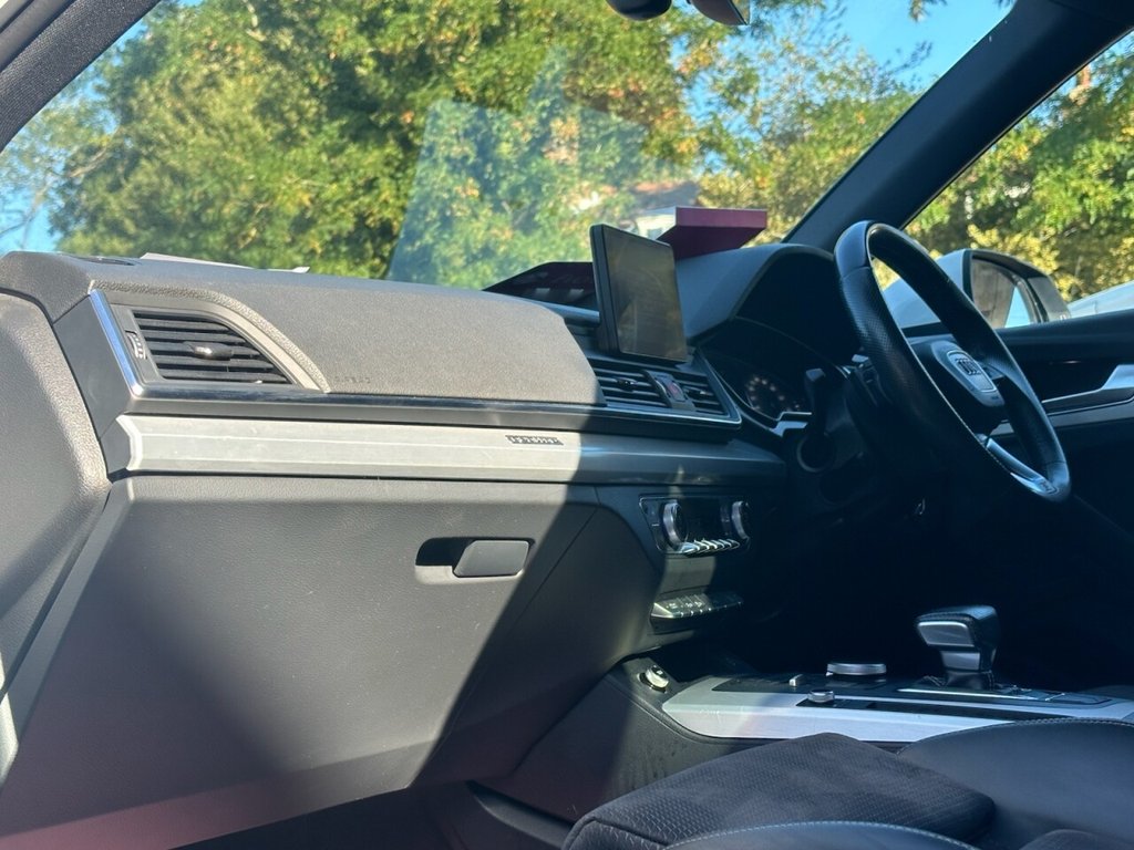 Used Audi Q5 2018 for sale - 75923649: Photo 44