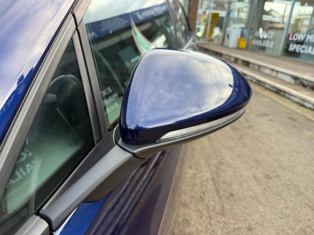 Used Volkswagen Golf 2019 for sale - 76291391: Photo 19