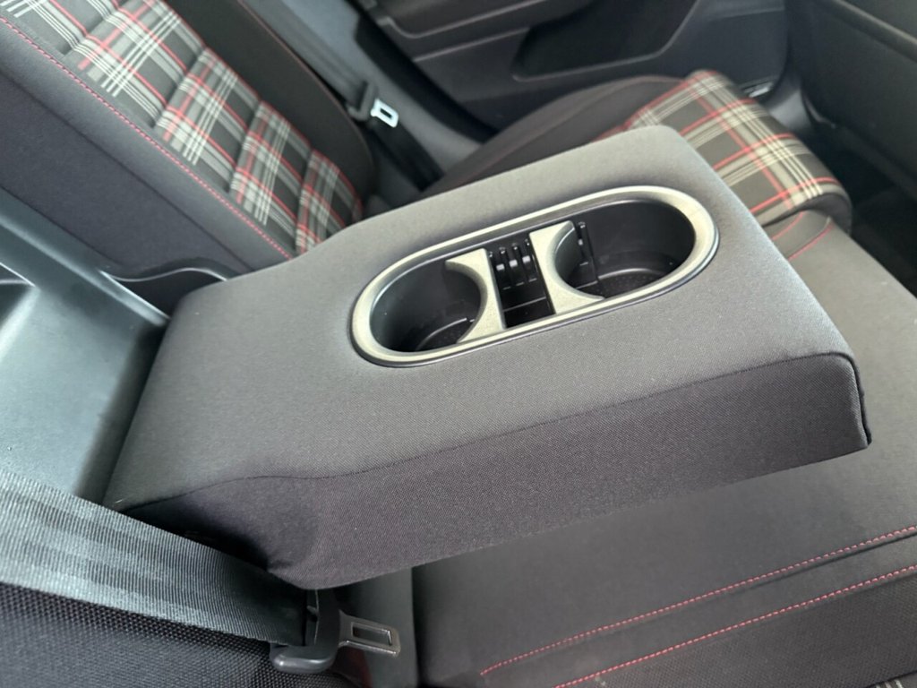 Used Volkswagen Golf 2019 for sale - 76291391: Photo 32