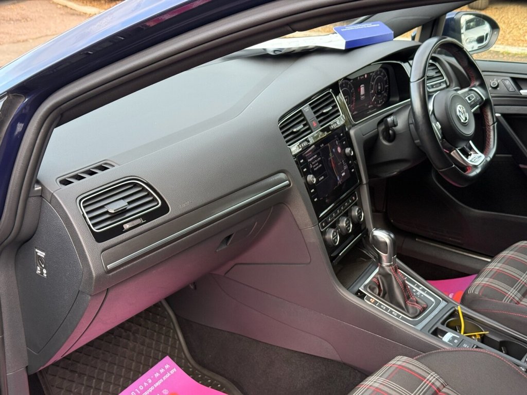 Used Volkswagen Golf 2019 for sale - 76291391: Photo 33