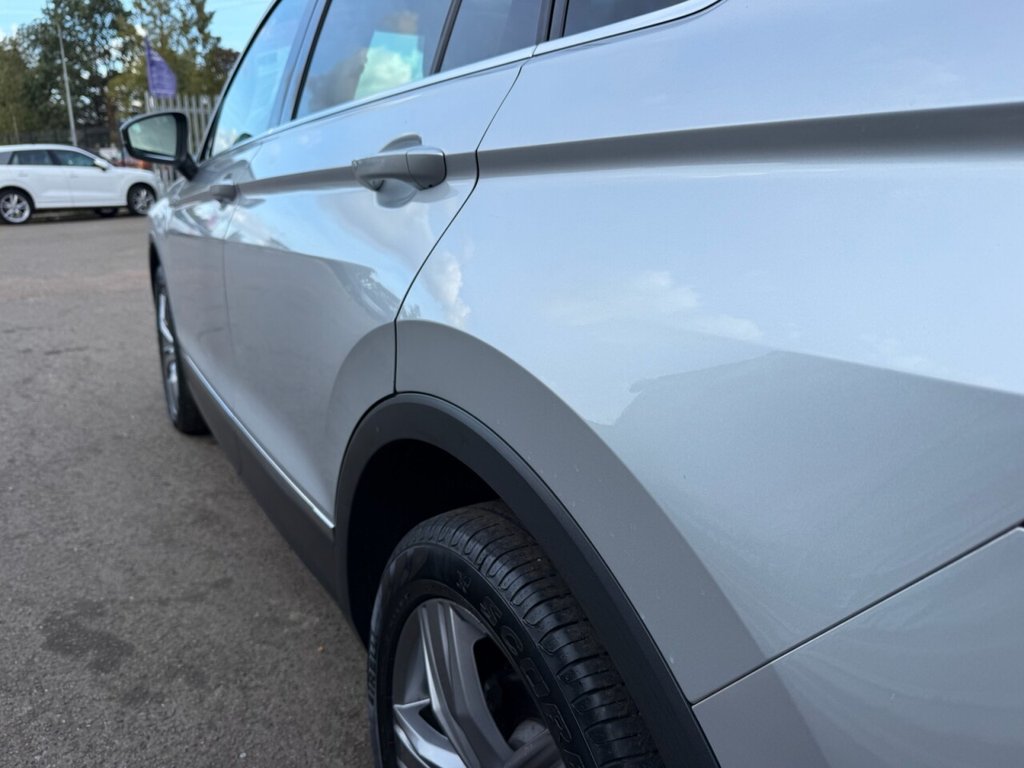 Used Volkswagen Tiguan 2018 for sale - 75973891: Photo 14