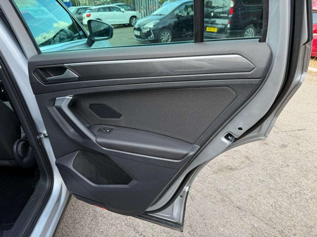 Used Volkswagen Tiguan 2018 for sale - 75973891: Photo 30