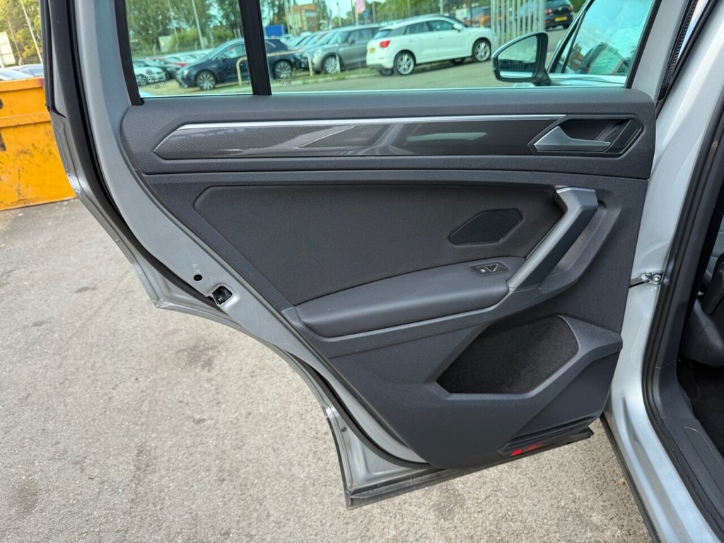 Used Volkswagen Tiguan 2018 for sale - 75973891: Photo 31