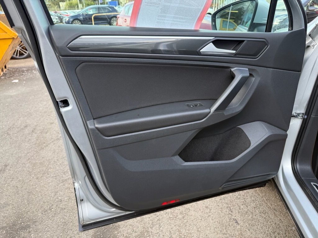 Used Volkswagen Tiguan 2018 for sale - 75973891: Photo 32