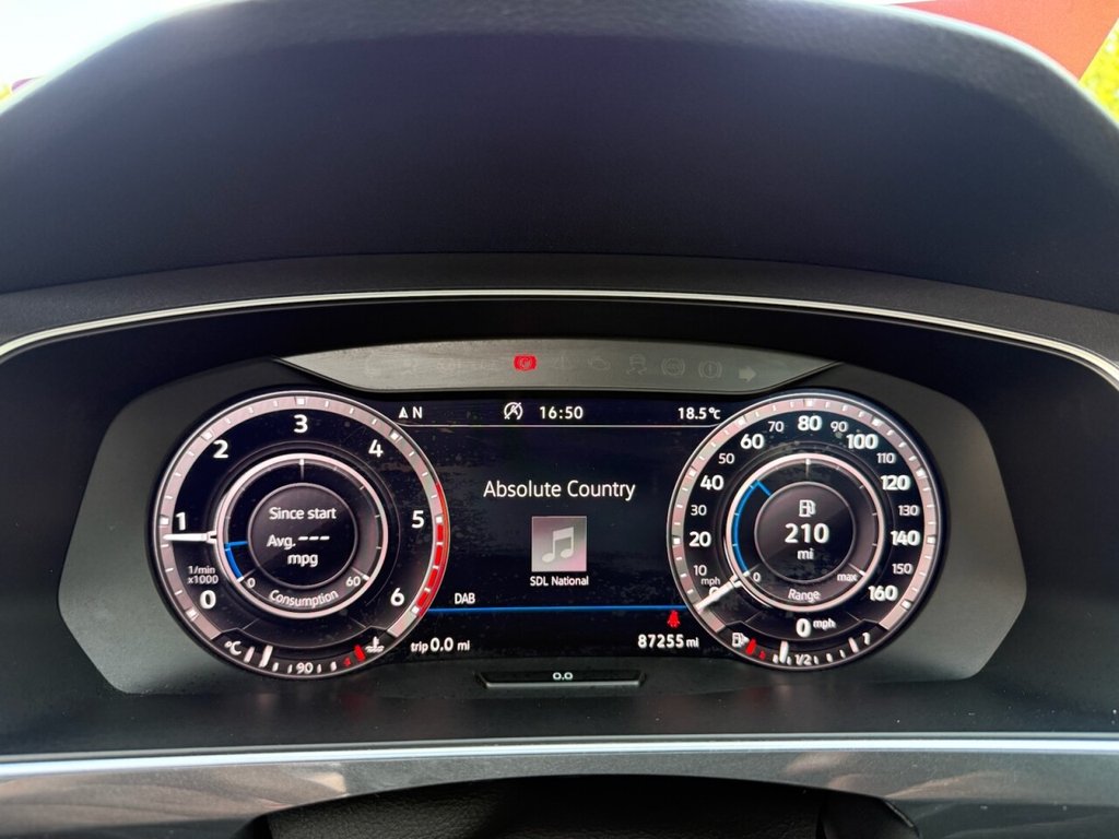 Used Volkswagen Tiguan 2018 for sale - 75973891: Photo 37