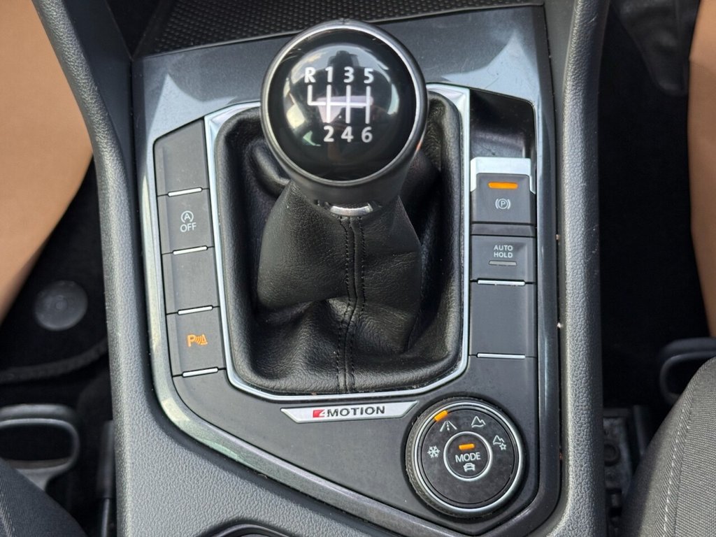 Used Volkswagen Tiguan 2018 for sale - 75973891: Photo 38