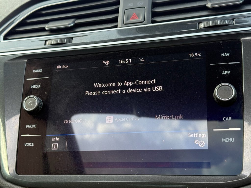 Used Volkswagen Tiguan 2018 for sale - 75973891: Photo 47