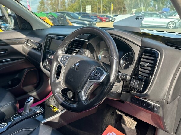 Used Mitsubishi Outlander 2016 for sale - 76068919: Photo 28