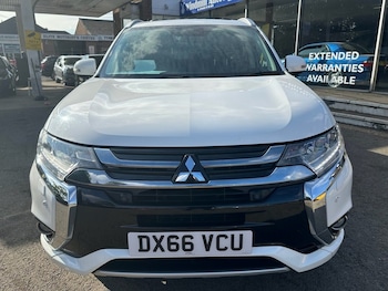 Used Mitsubishi Outlander 2016 for sale - 76068919: Photo 2