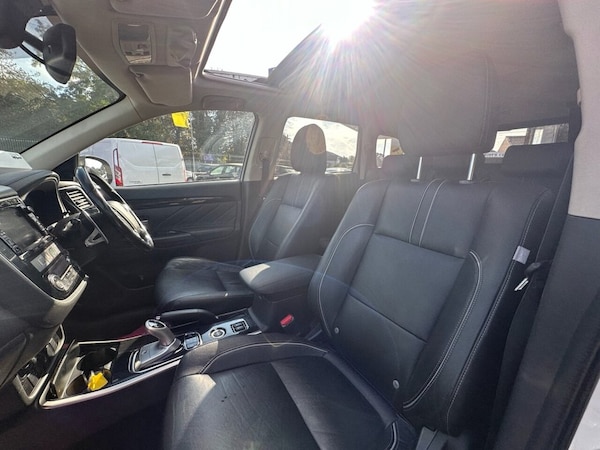 Used Mitsubishi Outlander 2016 for sale - 76068919: Photo 36