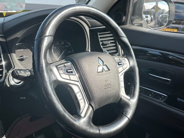 Used Mitsubishi Outlander 2016 for sale - 76068919: Photo 43