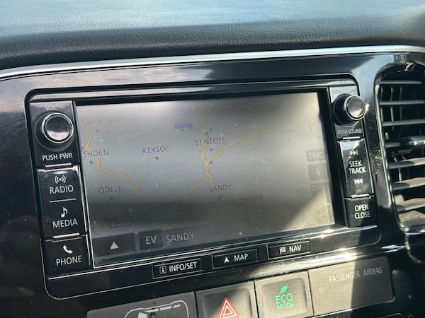 Used Mitsubishi Outlander 2016 for sale - 76068919: Photo 48