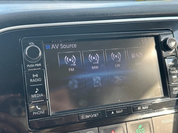 Used Mitsubishi Outlander 2016 for sale - 76068919: Photo 50