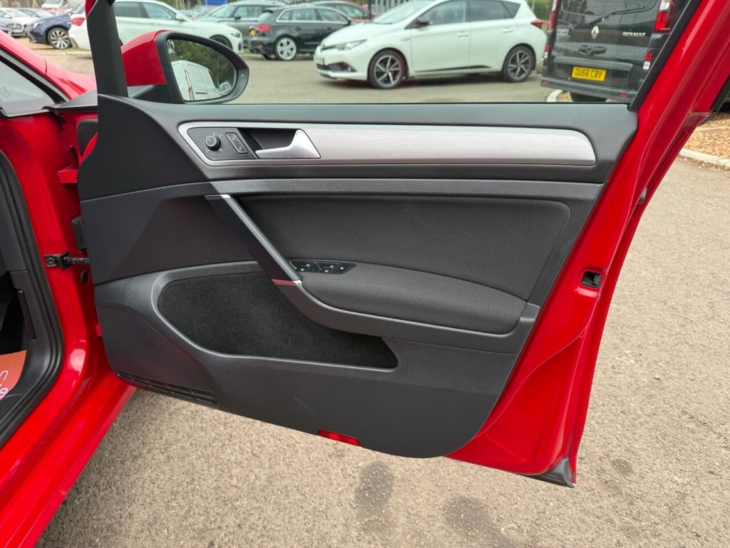 Used Volkswagen Golf 2015 for sale - 75923608: Photo 27