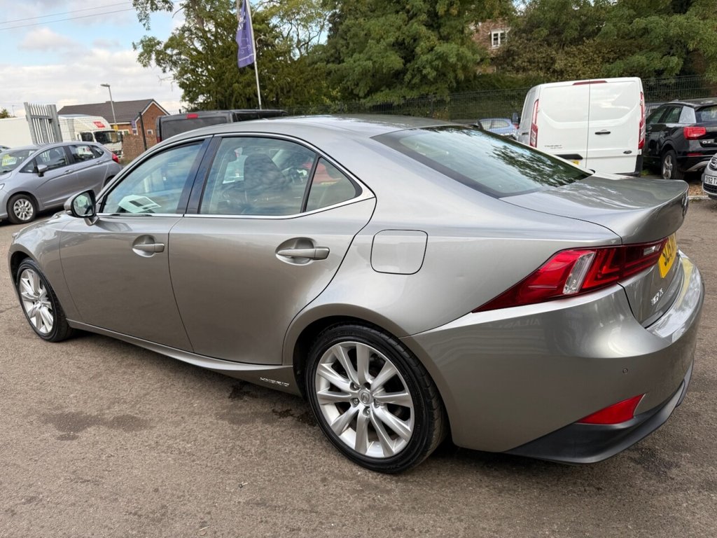 Used Lexus IS 2015 for sale - 75973603: Photo 4
