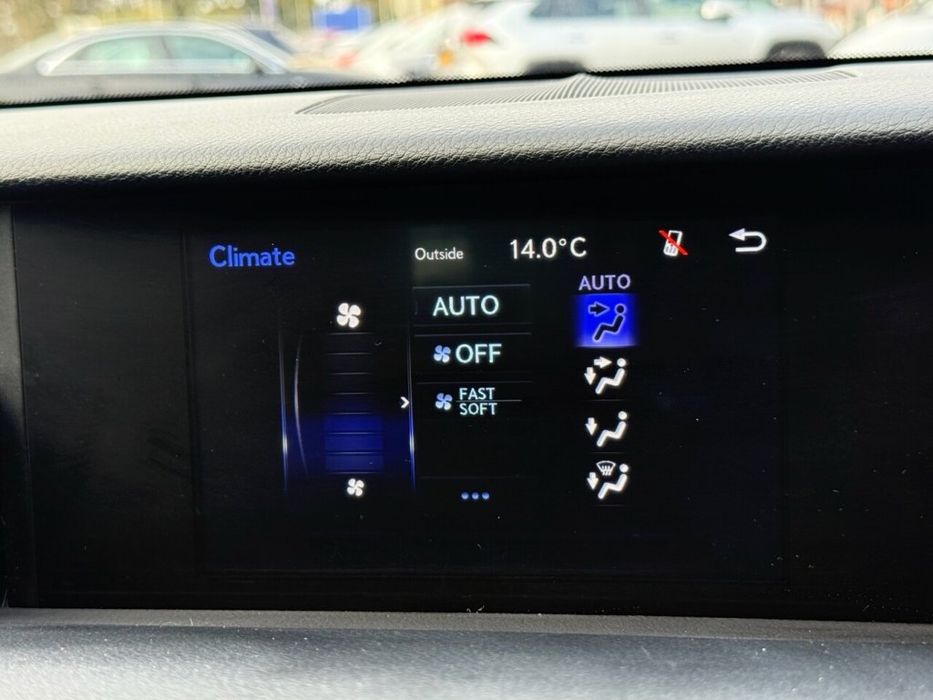 Used Lexus IS 2015 for sale - 75973603: Photo 44