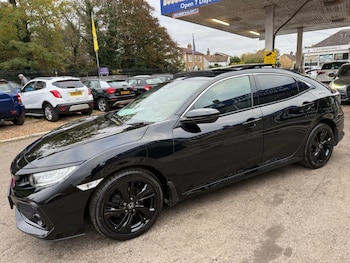 Used Honda Civic 2019 for sale - 76081145: Photo