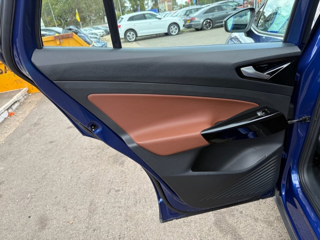 Used Volkswagen ID.4 2021 for sale - 75876267: Photo 30