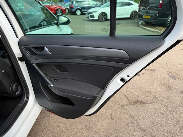 Used Volkswagen Golf 2020 for sale - 76235376: Photo 29