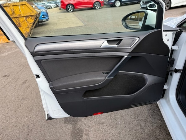 Used Volkswagen Golf 2020 for sale - 76235376: Photo 31