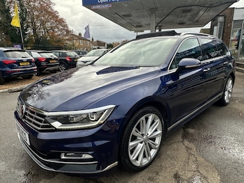 Used Volkswagen Passat 2019 for sale - 76291396: Photo