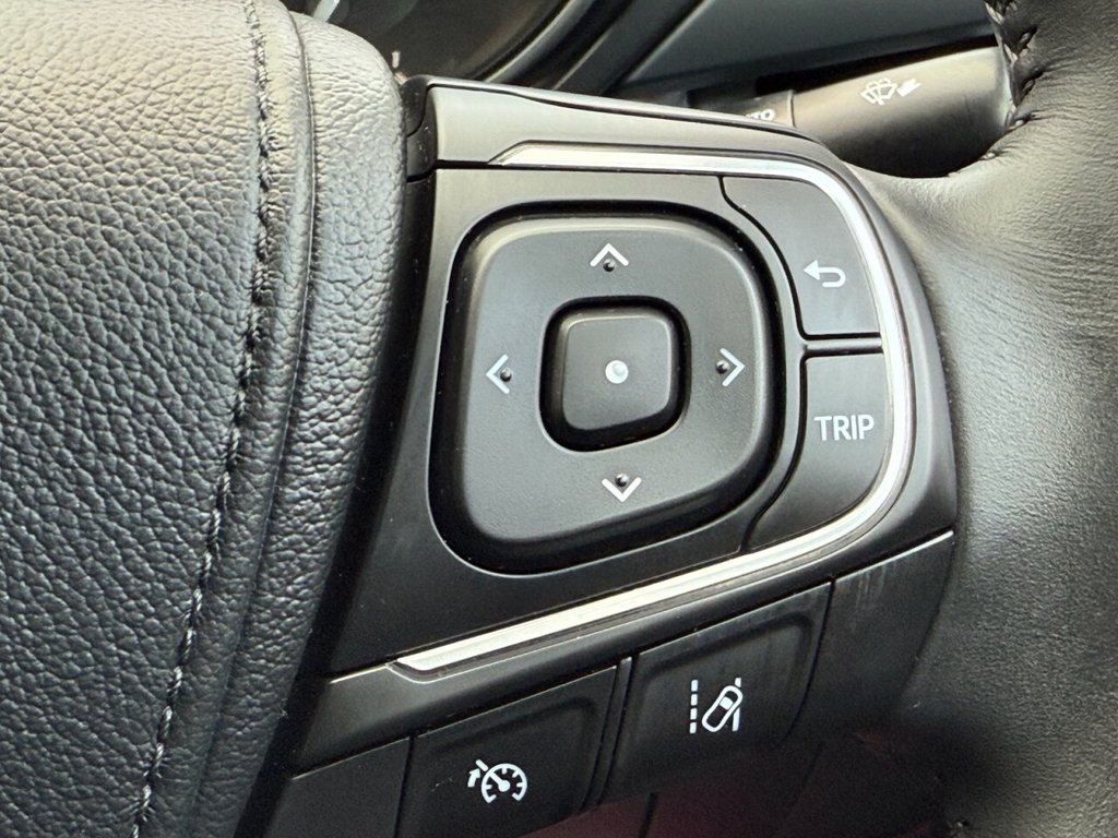 Used Toyota Avensis 2016 for sale - 75973761: Photo 50