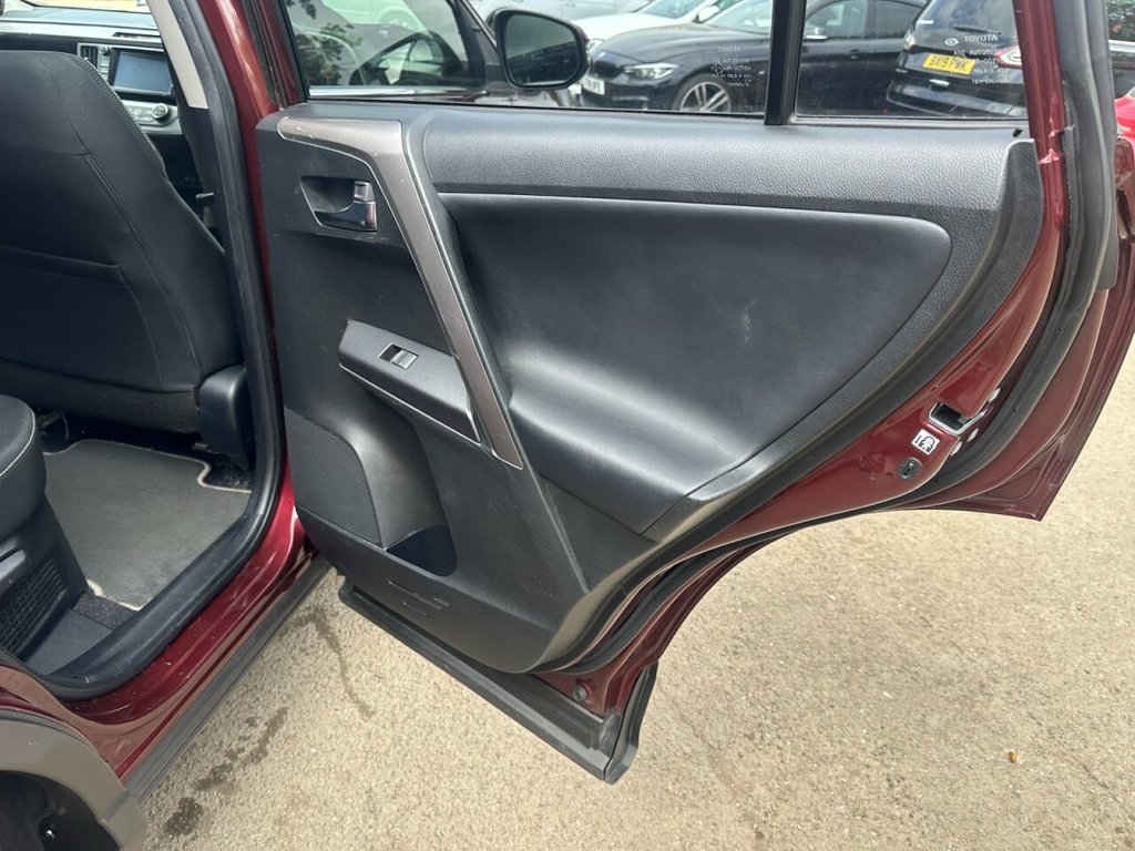 Used Toyota RAV4 2017 for sale - 76202761: Photo 47