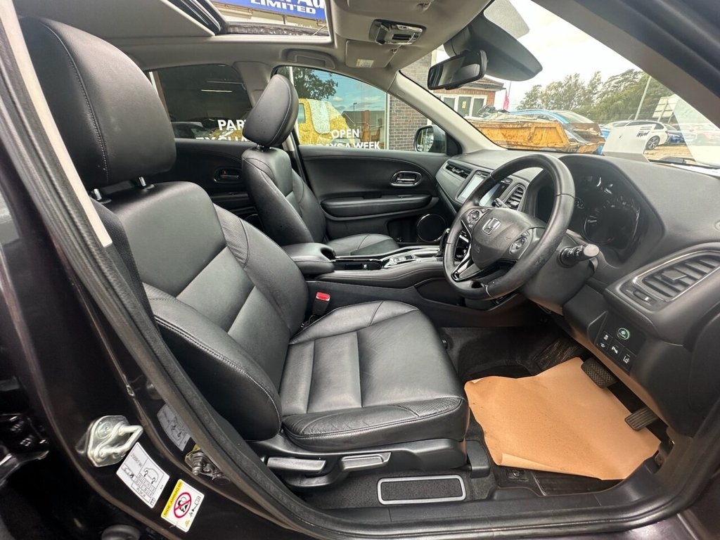 Used Honda HR-V 2017 for sale - 75876282: Photo 22