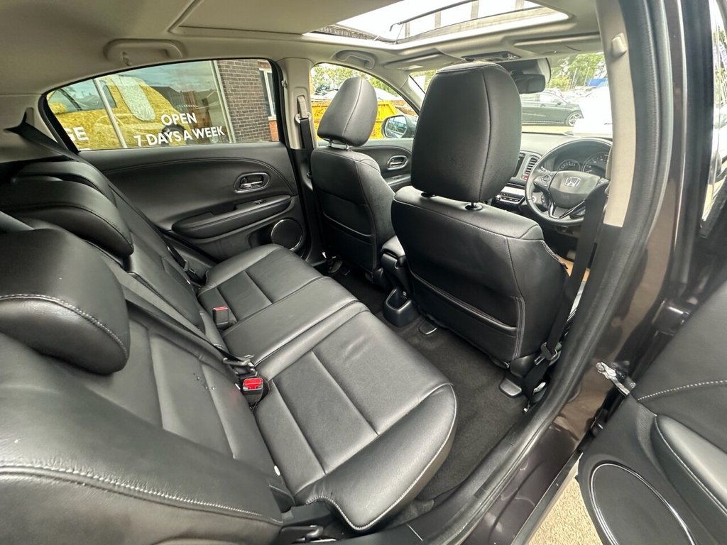 Used Honda HR-V 2017 for sale - 75876282: Photo 27