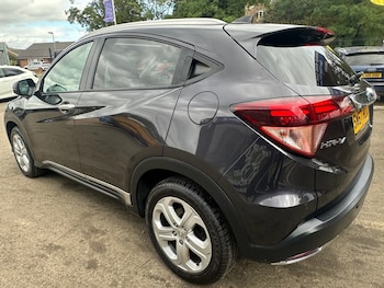 Used Honda HR-V 2017 for sale - 75876282: Photo