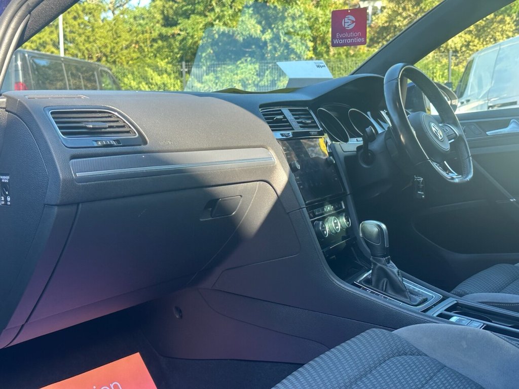 Used Volkswagen Golf 2020 for sale - 75973580: Photo 40