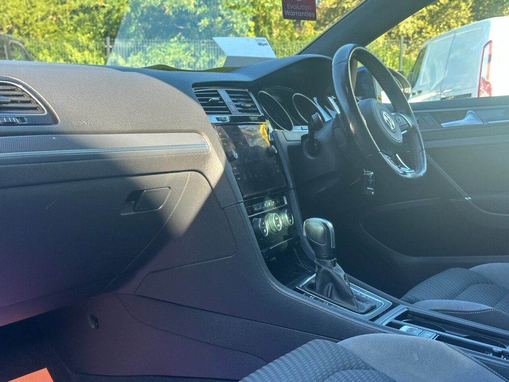 Used Volkswagen Golf 2020 for sale - 75973580: Photo 41