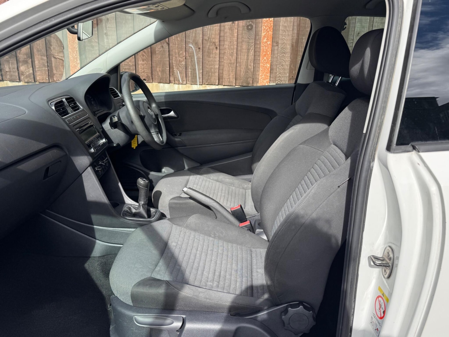 Used Volkswagen Polo 2010 for sale - 76898234: Photo 26