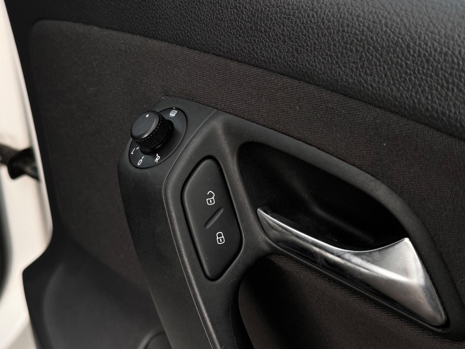 Used Volkswagen Polo 2010 for sale - 76898234: Photo 40