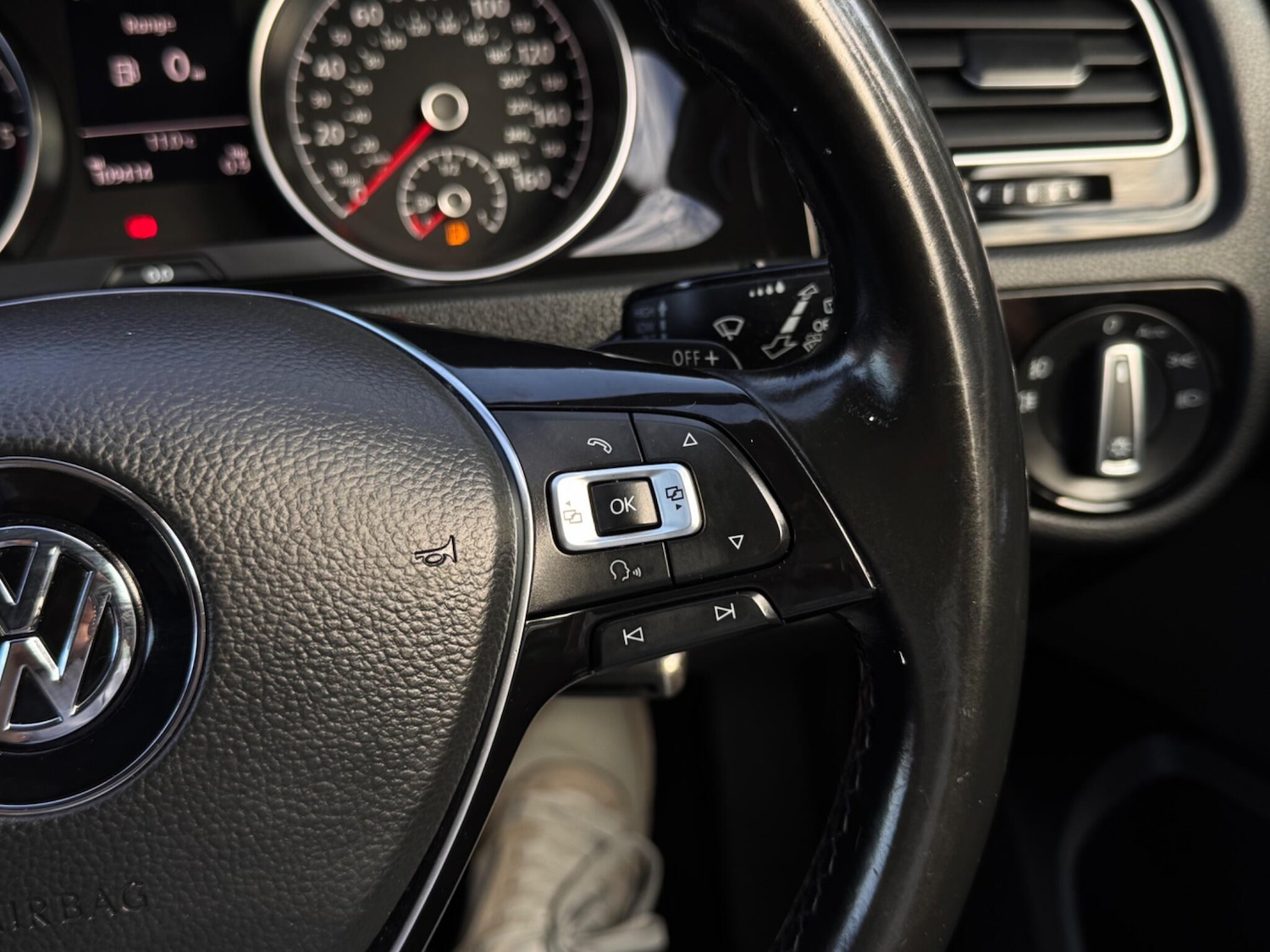 Used Volkswagen Golf 2013 for sale - 76072146: Photo 37