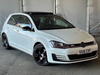 Used Volkswagen Golf 2016 for sale - 79192257: Photo