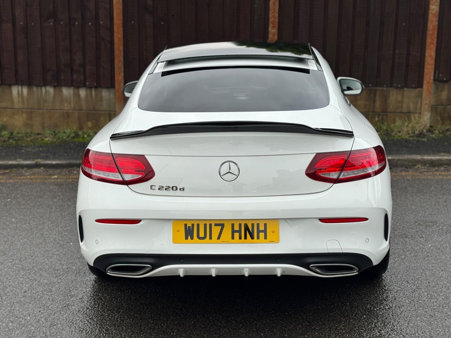 Used Mercedes-Benz C Class 2017 for sale - 76898726: Photo 4