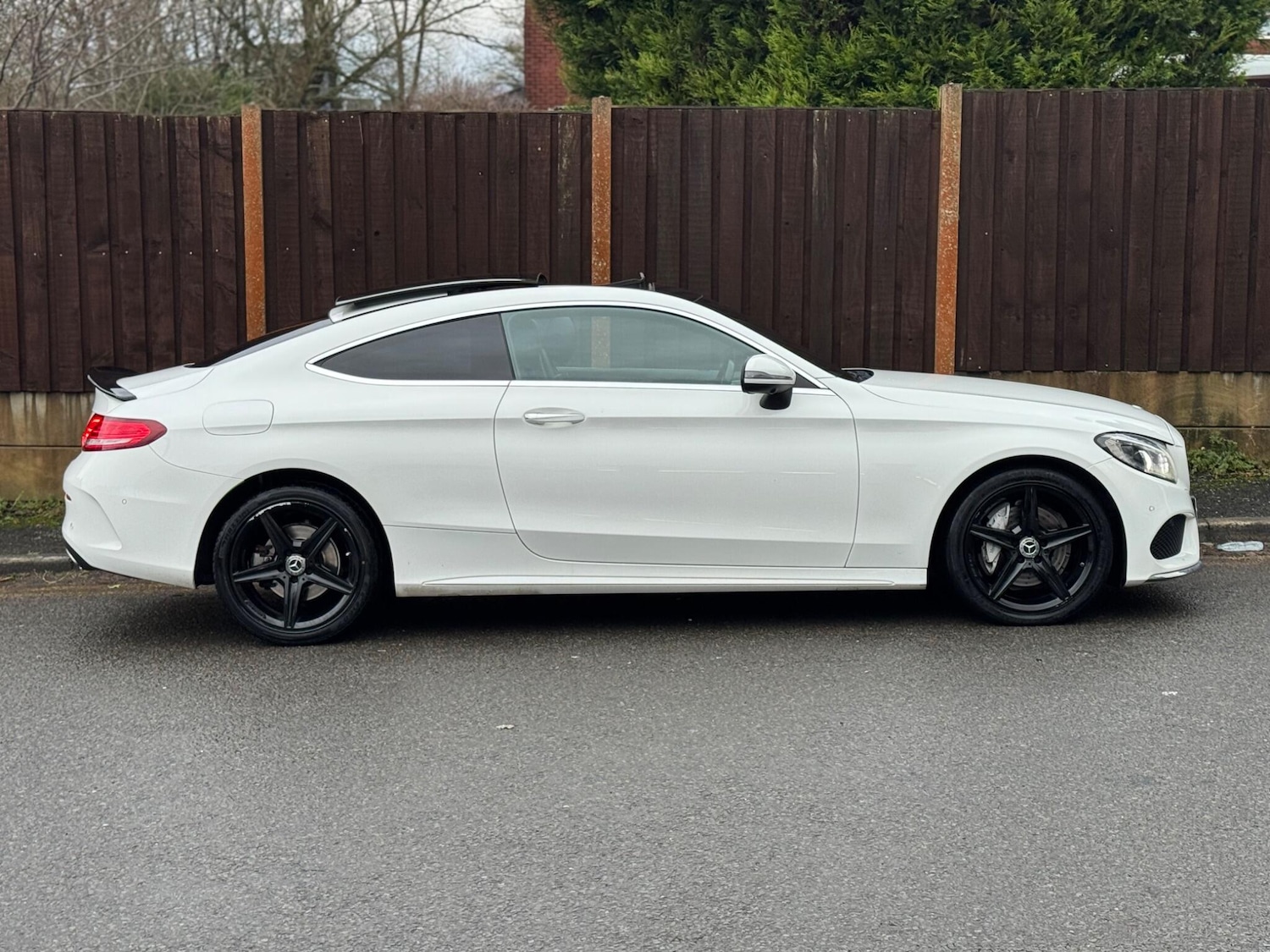 Used Mercedes-Benz C Class 2017 for sale - 76898726: Photo 8
