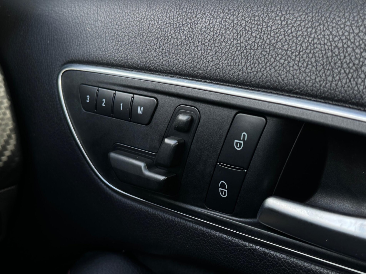 Used Mercedes-Benz A-Class 2013 for sale - 76634217: Photo 57