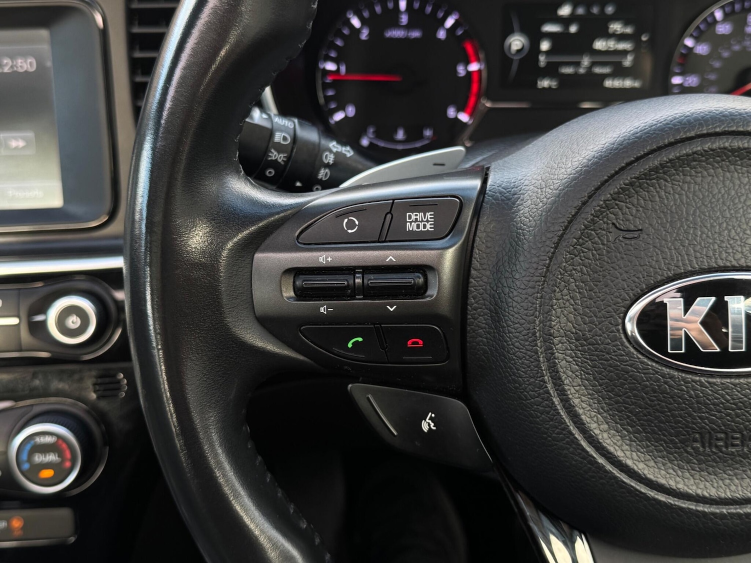 Used Kia Optima 2015 for sale - 76990022: Photo 38