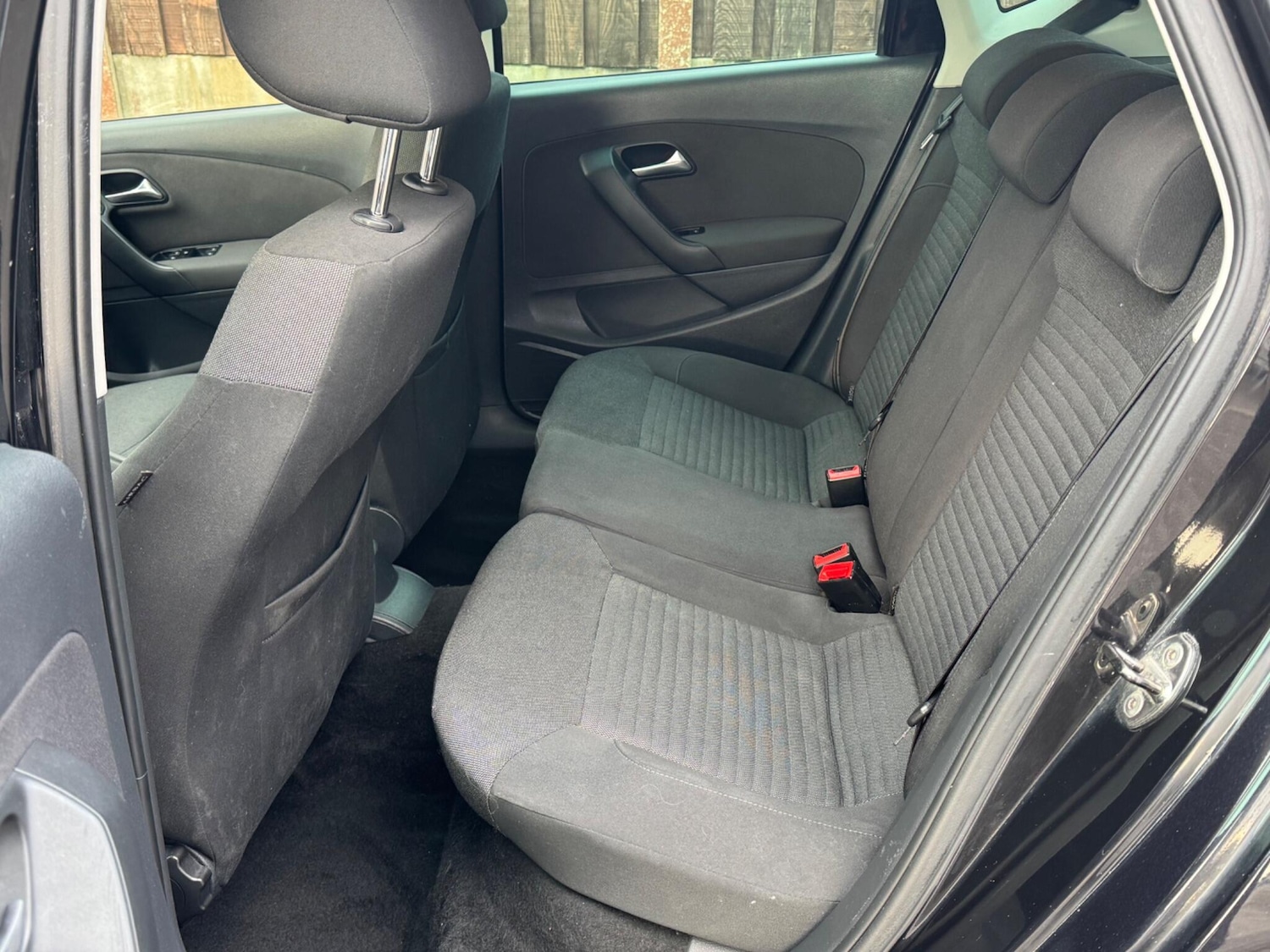 Used Volkswagen Polo 2011 for sale - 77396643: Photo 24