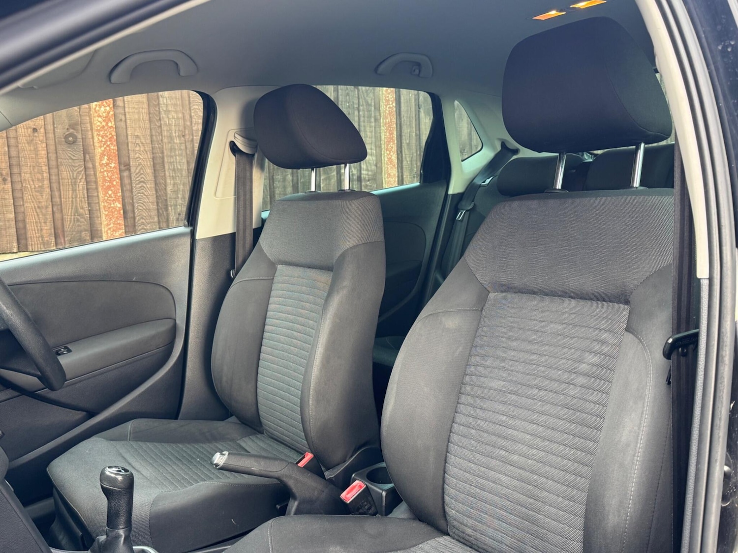 Used Volkswagen Polo 2011 for sale - 77396643: Photo 28