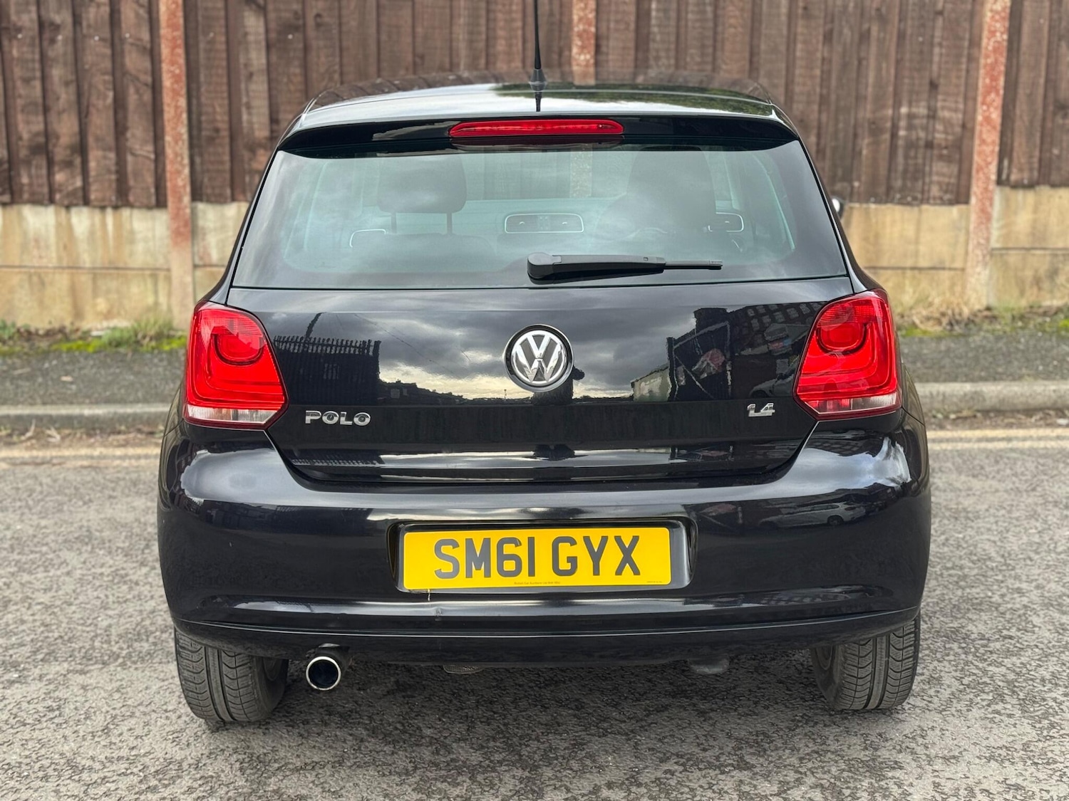 Used Volkswagen Polo 2011 for sale - 77396643: Photo 4