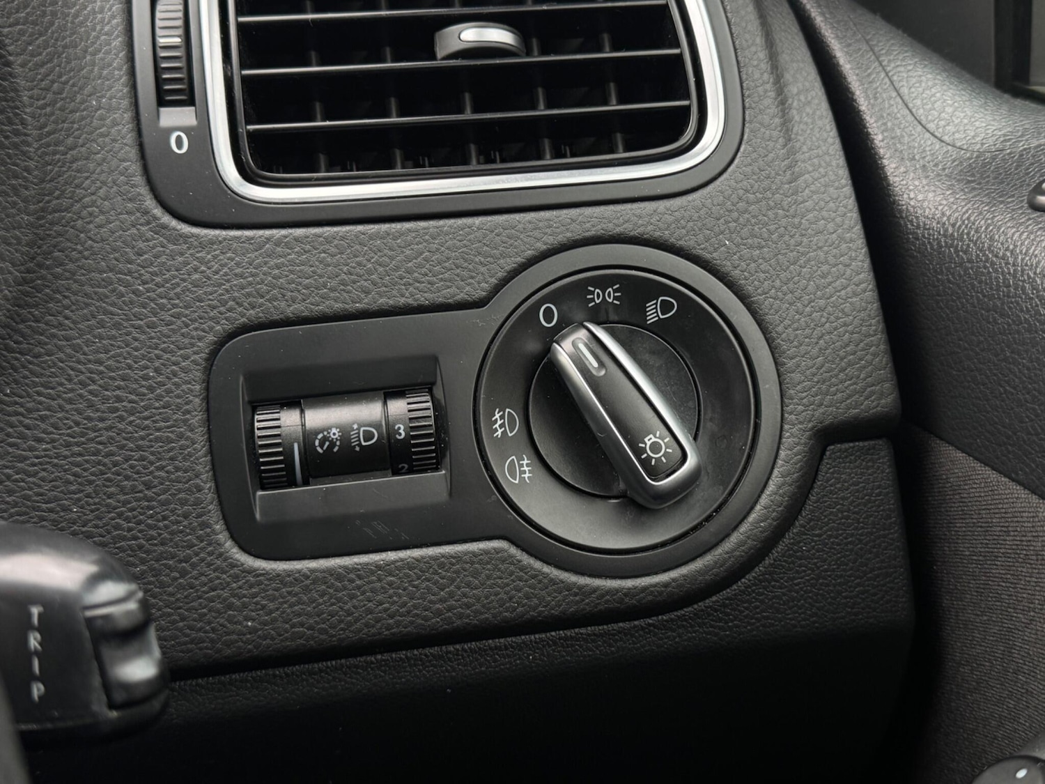 Used Volkswagen Polo 2011 for sale - 77396643: Photo 45