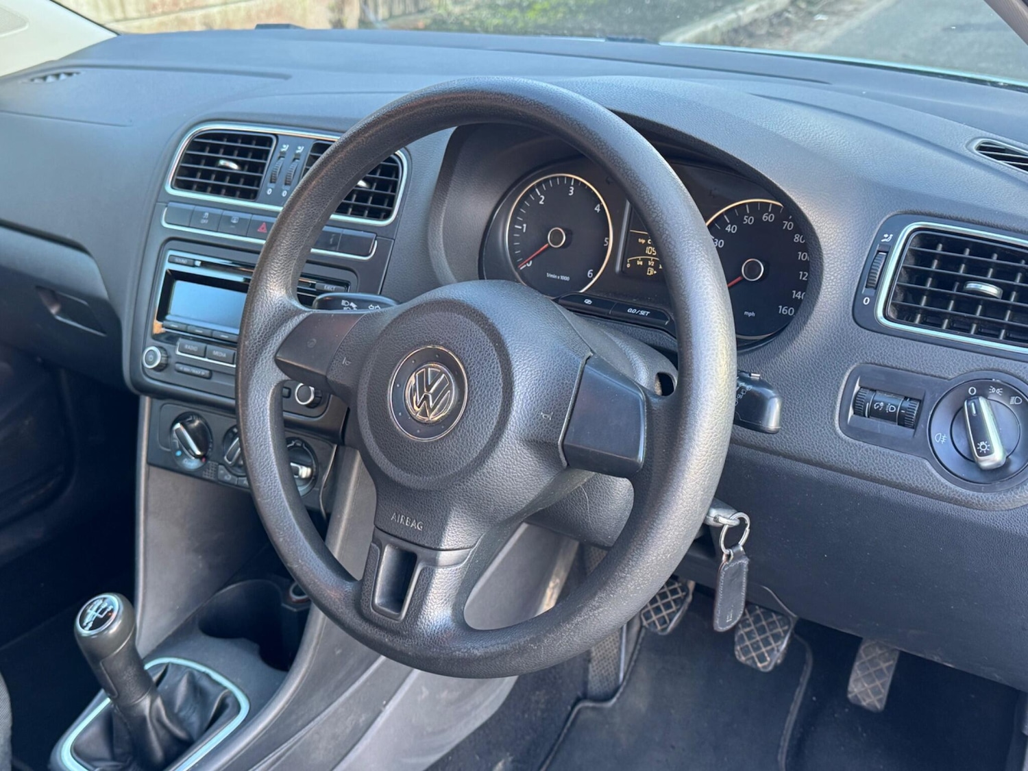 Used Volkswagen Polo 2011 for sale - 77054012: Photo 11