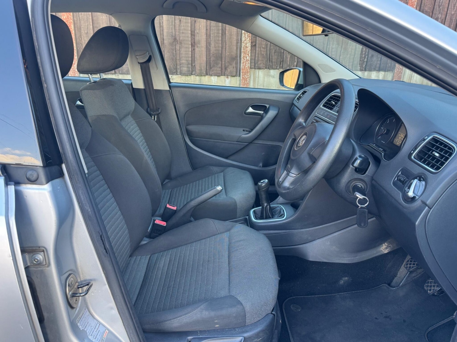 Used Volkswagen Polo 2011 for sale - 77054012: Photo 13