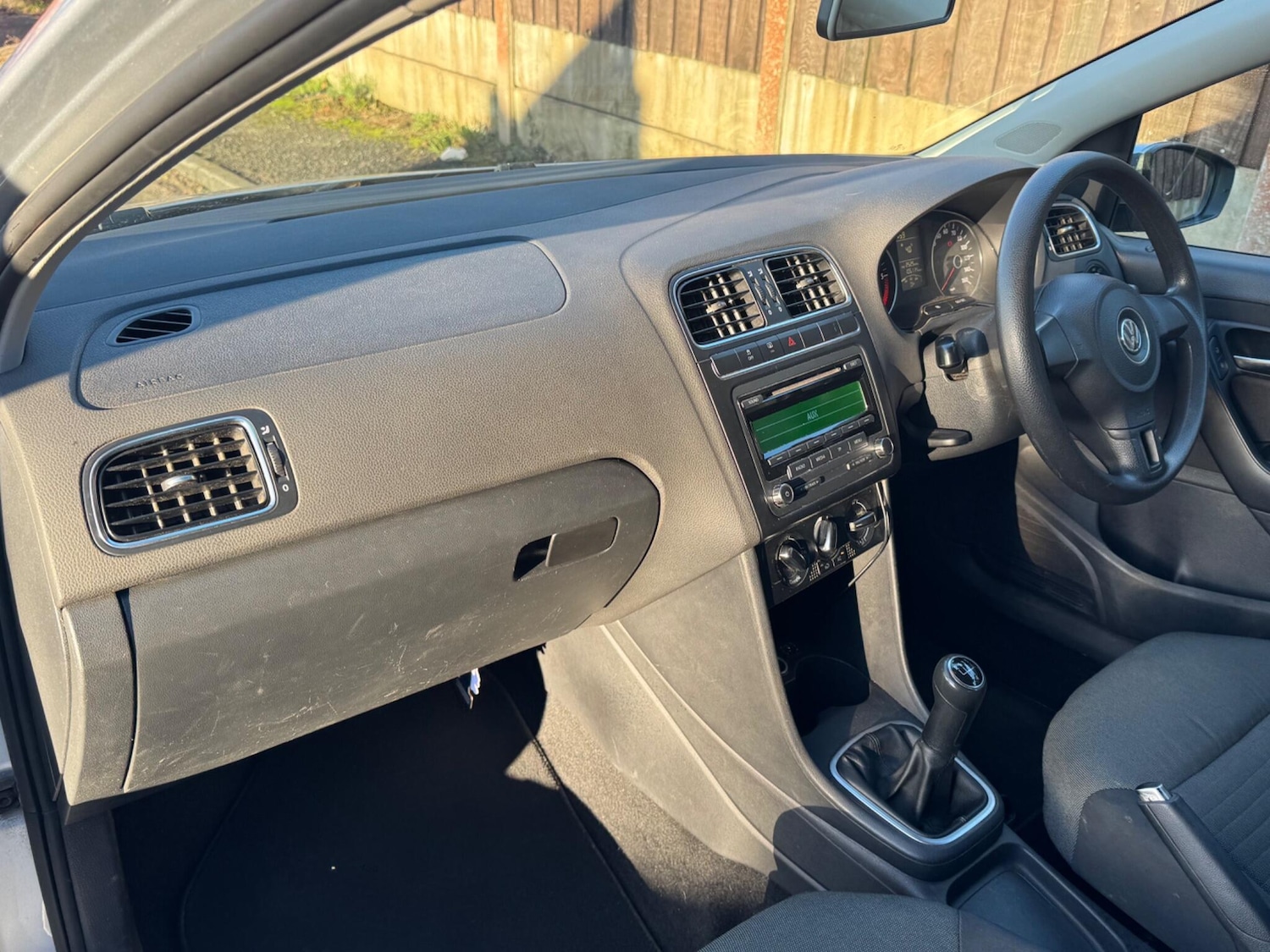 Used Volkswagen Polo 2011 for sale - 77054012: Photo 30